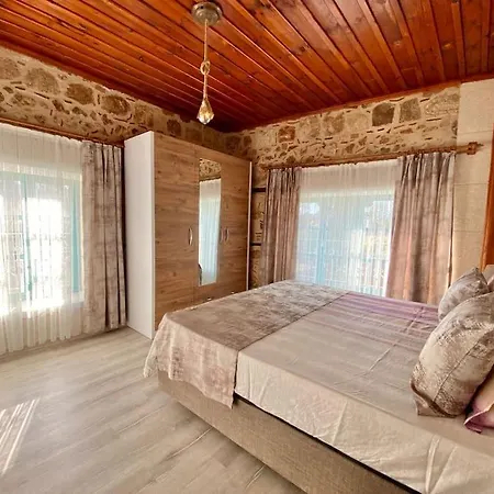 Oldtown Family Fisher Suit With 3 Bedrooms Apartment